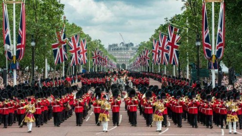 Londone vyks paradas karalienės gimtadienio proga 