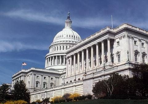 JAV Senatas priėmė įstatymo prieštaringai vertinamą projektą dėl elektroninio šnipinėjimo