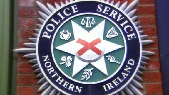 Š. Airijoje prieš teismą stos tyčia ant policininkų kosėjęs vyras