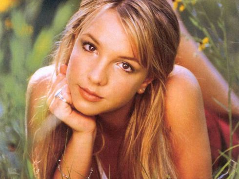 Britney Spears įrašinėja naują albumą, sako įrašų studija