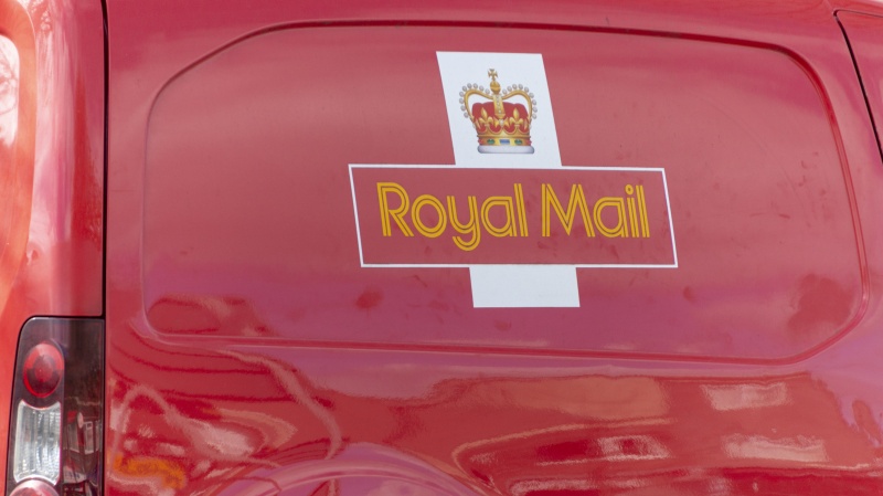 JK gyventojai perspėjami dėl sukčiavimo, susijusios su „Royal Mail“ siuntiniais