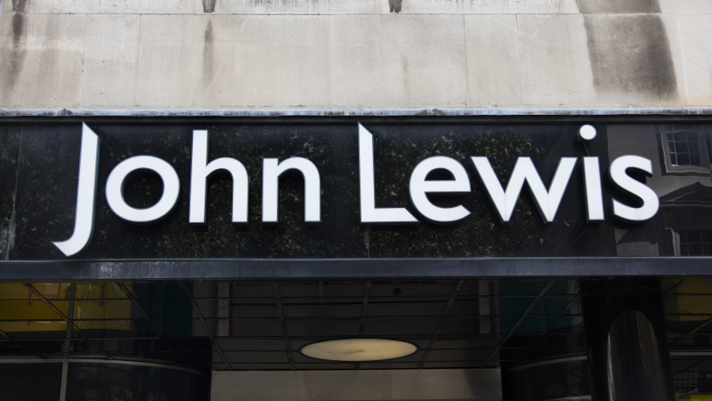 „John Lewis“ Britanijoje uždarys dar aštuonias parduotuves