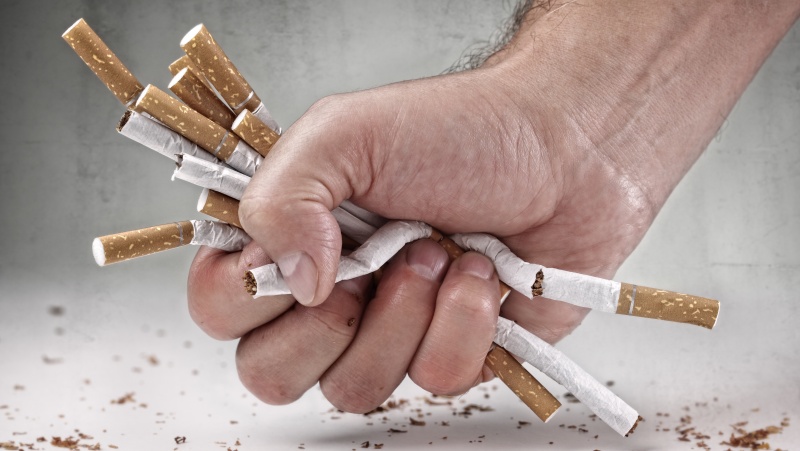 JK siūloma uždrausti parduoti rūkalų jaunesniems nei 21 metų asmenims
