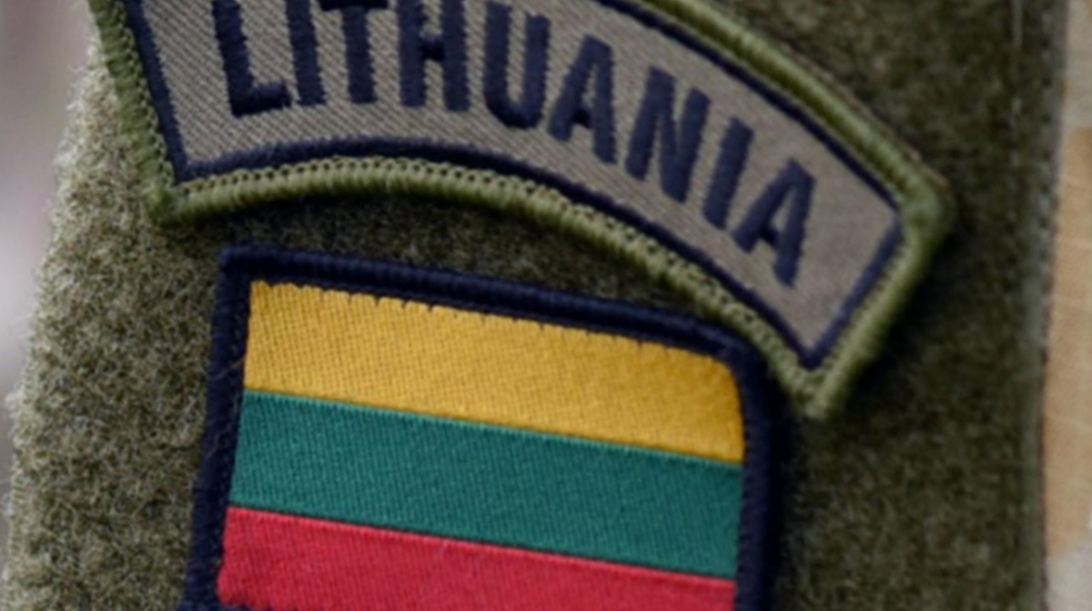 Lietuvoje diskusijos dėl visuotinio šaukimo į kariuomenę