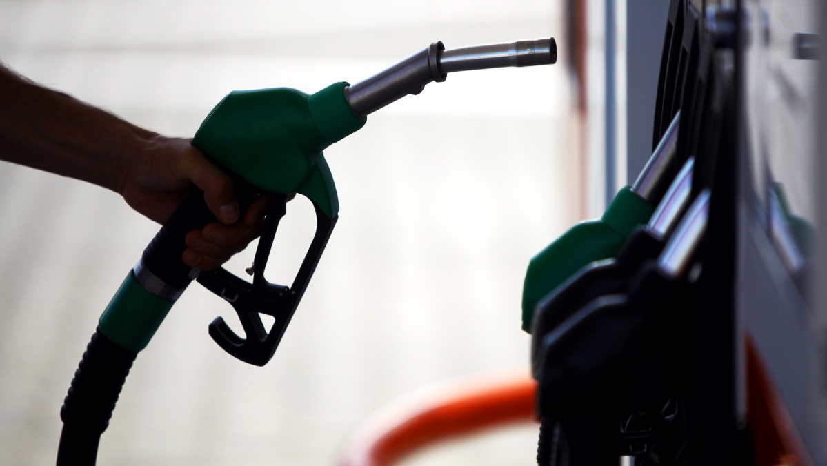 Karo Ukrainoje atgarsiai: benzino kainos JK pasiekė naujas aukštumas