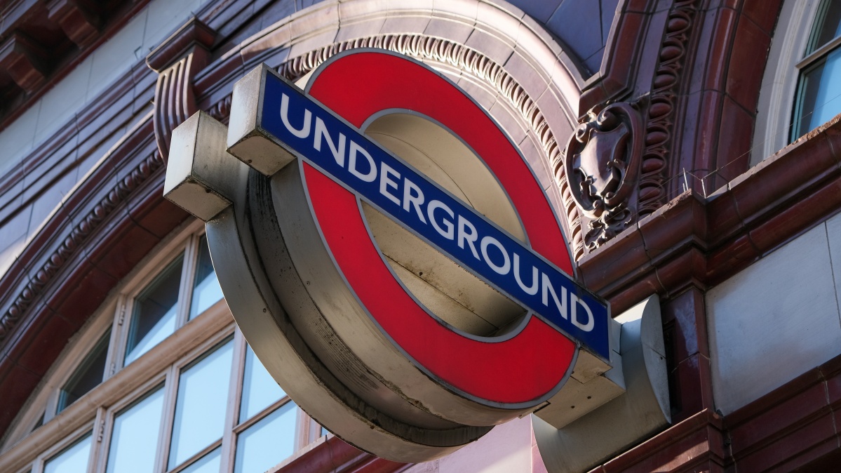 Nustatytas defektas Londono metro linijai pridarė problemų šešioms savaitėms