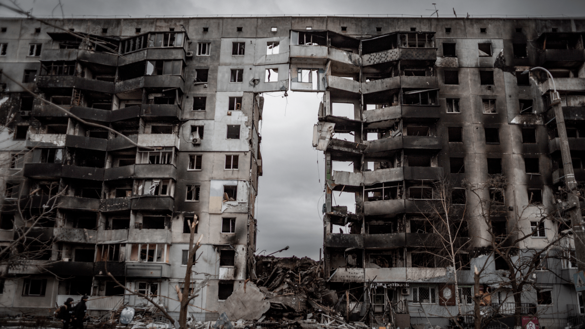 Karas Ukrainoje: raketos smogė Kyjivui, sužeista septynmetė Rusijos pilietė