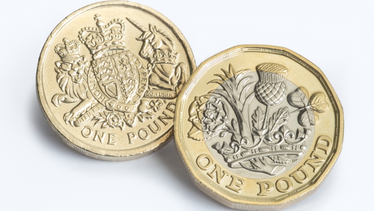Prekybininkų kovos dėl pirkėjų: „Poundland“ žada dar daugiau prekių už £1