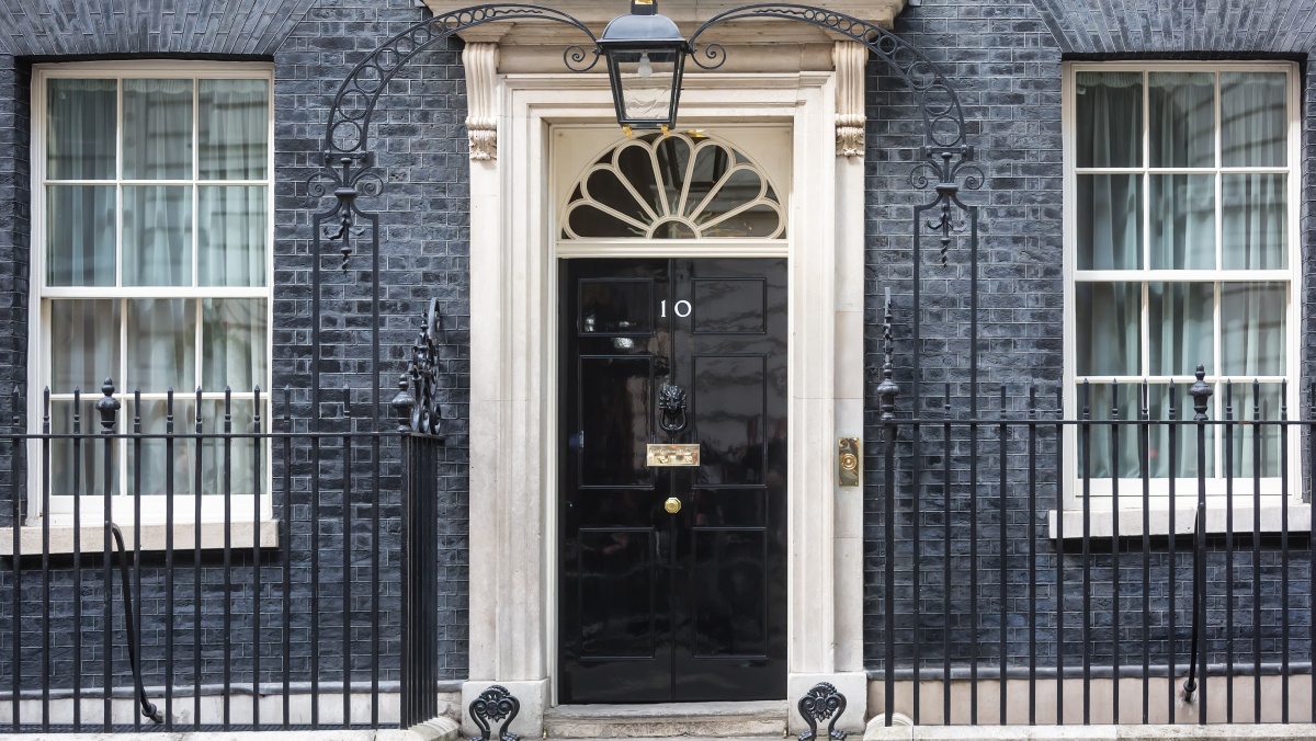 JK premjeras B. Johnonas atsistatydina: „Nepakeičiamų nėra“