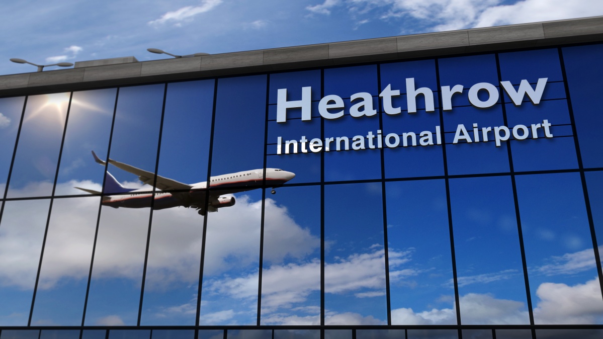 Heathrow oro uostas perspėjo, kad gali būti atšaukta daugiau skrydžių