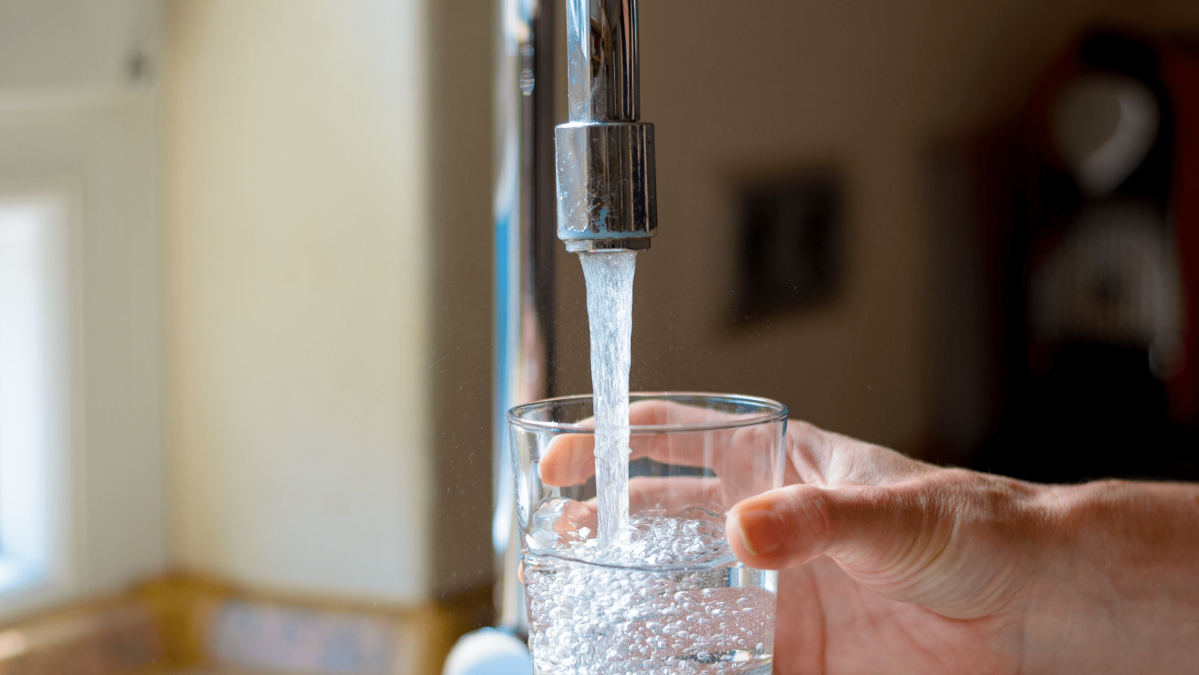Anglijos gyventojai įspėjami apie galimą geriamo vandens trūkumą