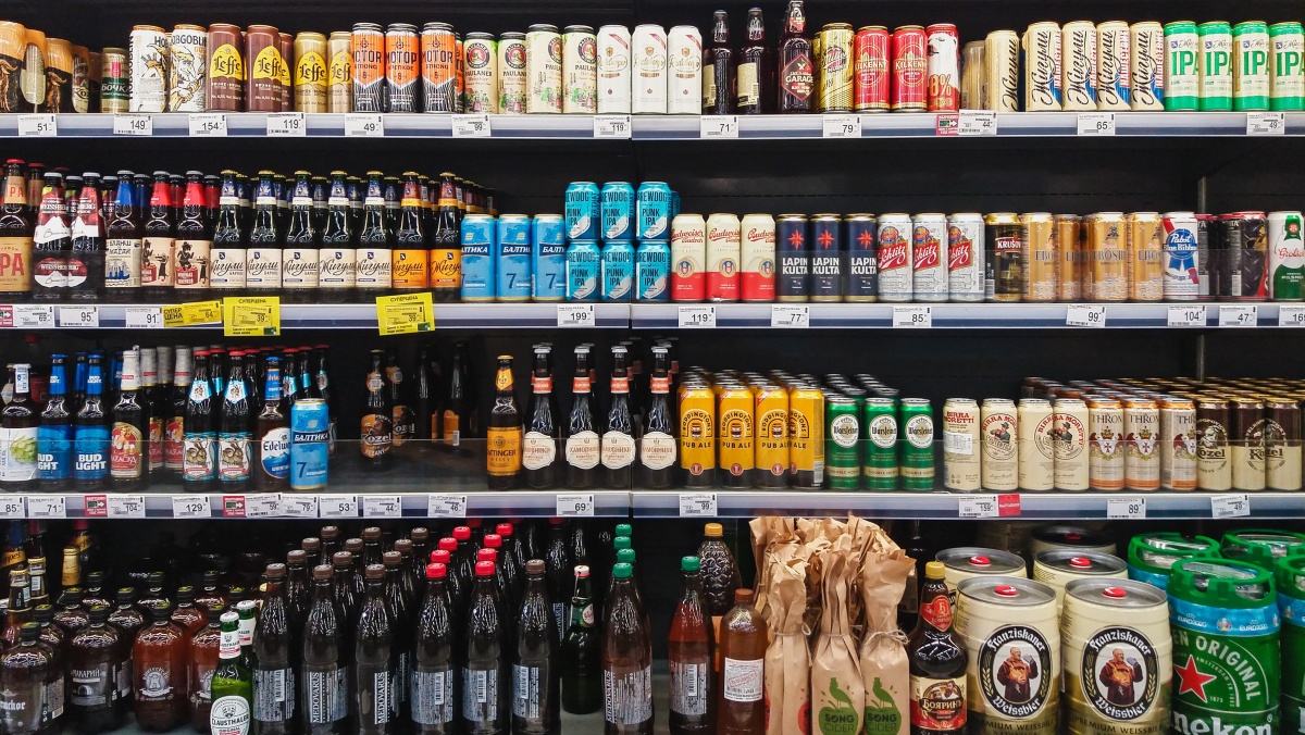 JK lietuvių parduotuvė neteko alkoholio licencijos dėl kaltinimų prekiavus vogtomis prekėmis