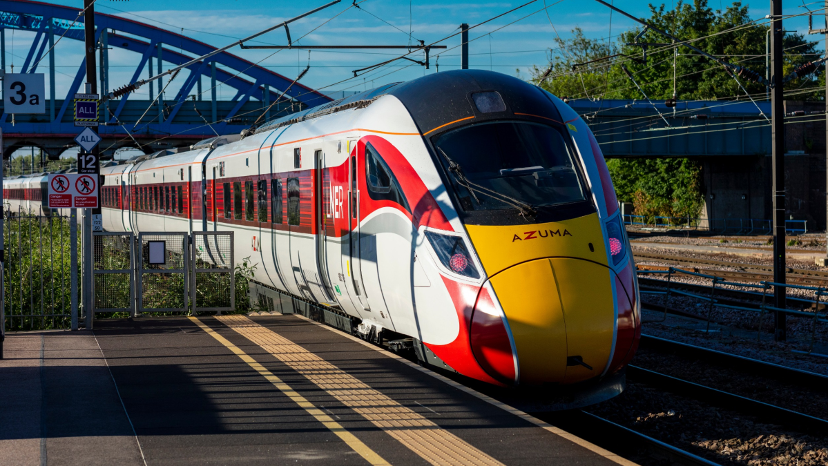 JK traukinių kompanija sumažino bilietų kainas pirmadieniais ir penktadieniais