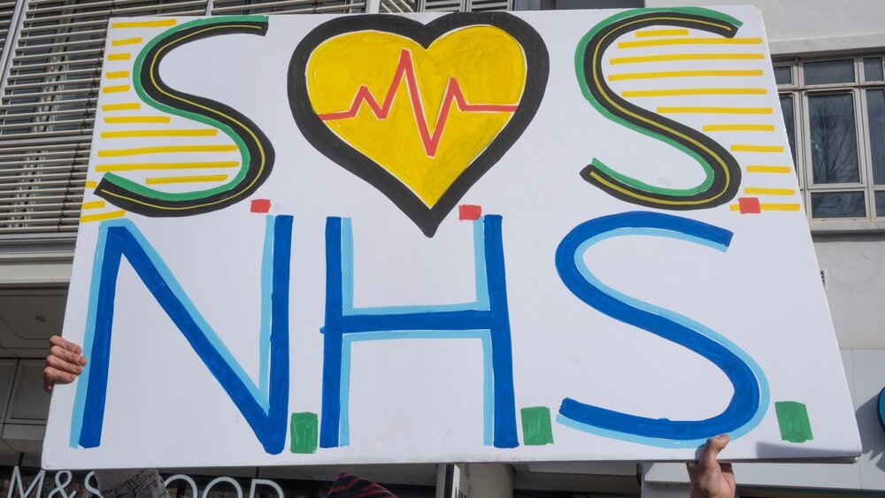 JK prasideda didžiausias iki šiol NHS darbuotojų streikas