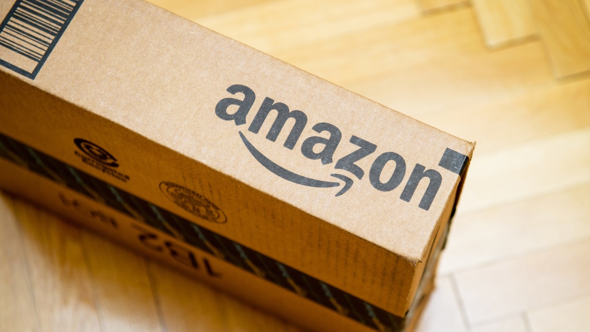 JK pradėtas tyrimas dėl „Amazon“ siuntose pakeistų prekių