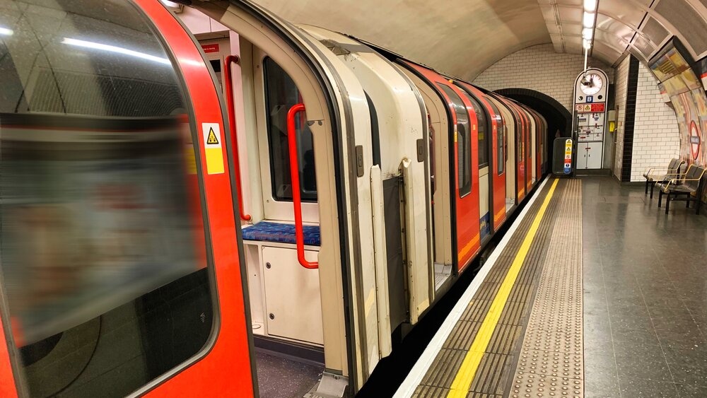 Metams bus uždaryta viena Londono metro stotis