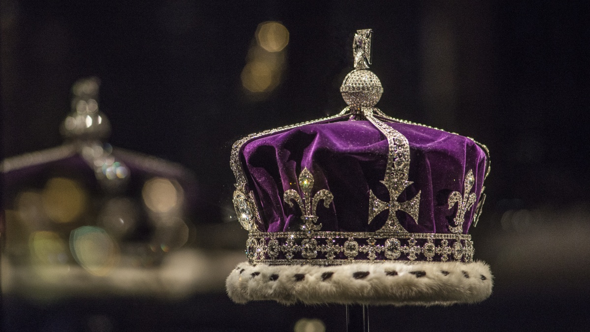JK turi naują karalių: karūnuotas Charlesas III
