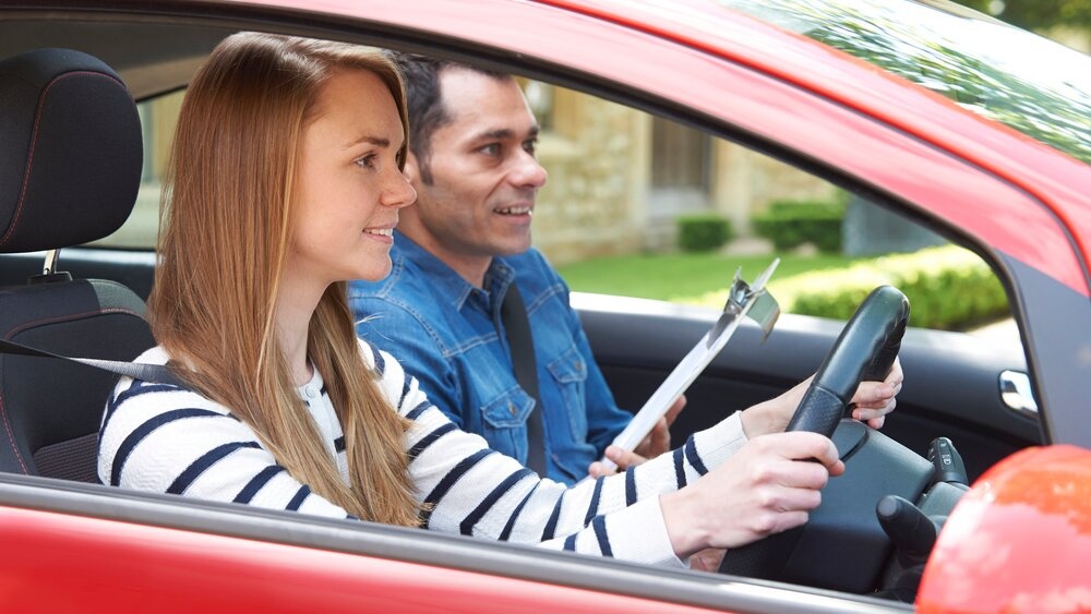 JK siūlomi vairuotojo pažymėjimai pačiam nelaikant egzamino