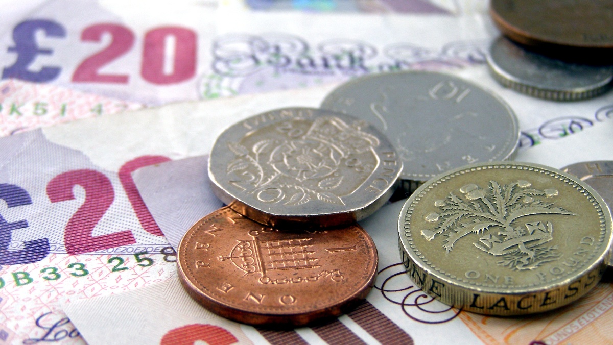 JK valdžia svarsto atlyginimus viešajame sektoriuje didinti 6,5 proc.