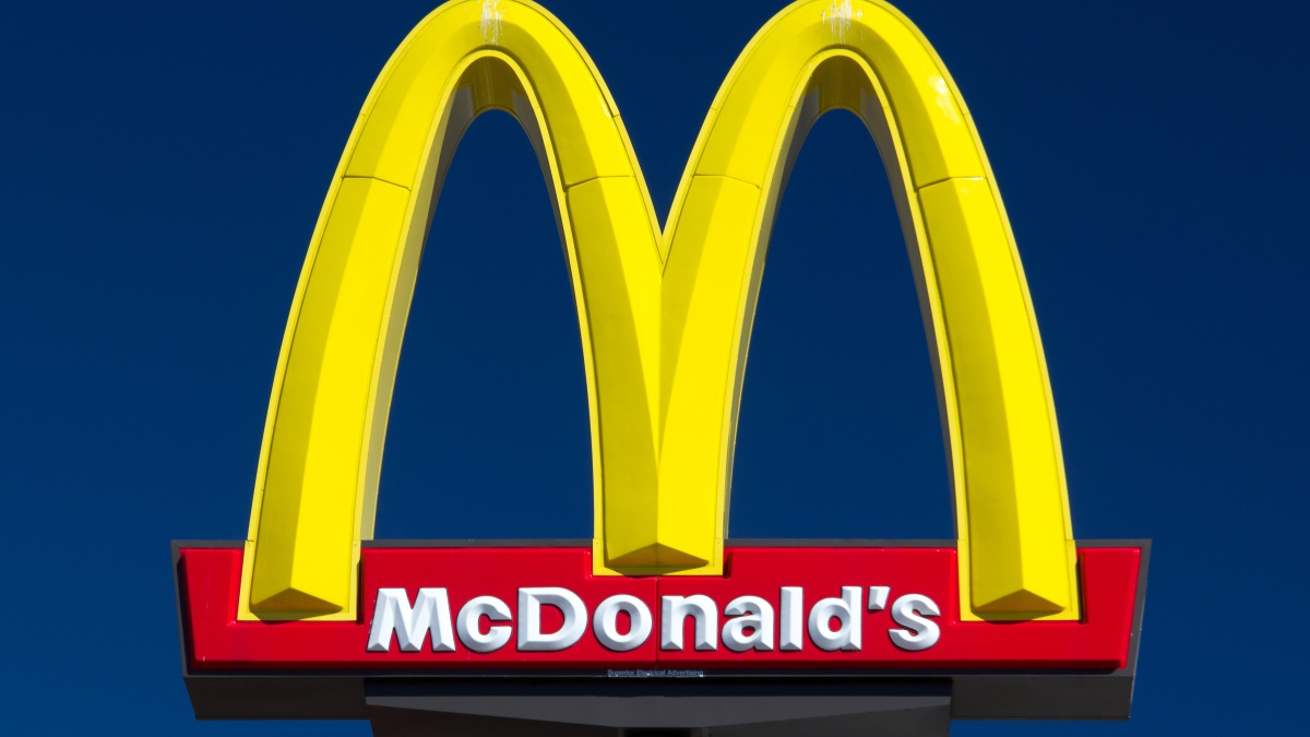 JK tęsiasi išpuoliai prieš „McDonald's“ restoranus