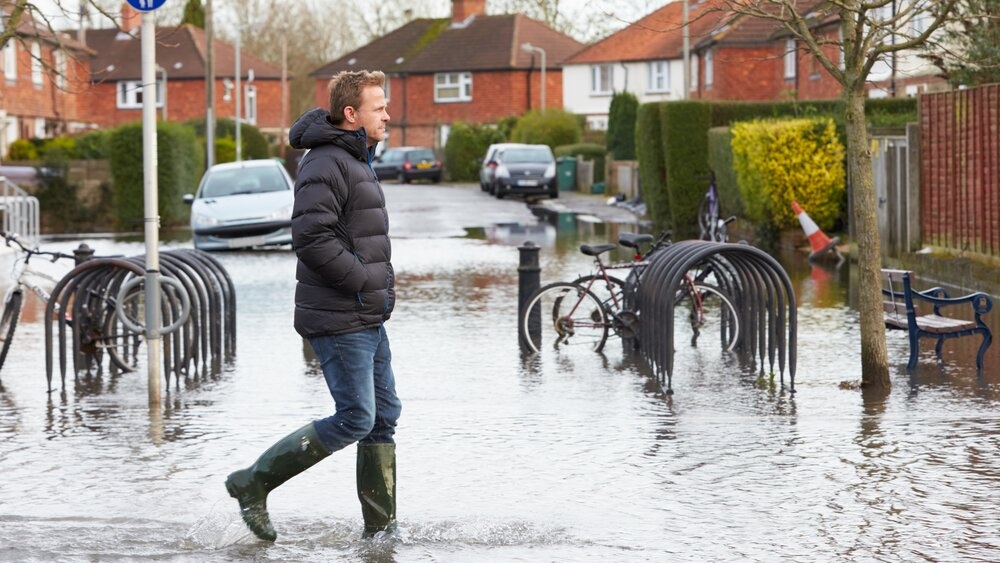 JK potvyniai ir toliau kelia chaosą