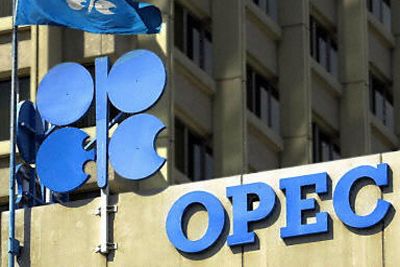 Irakas: OPEC gali tekti mažinti naftos pasiūlą 