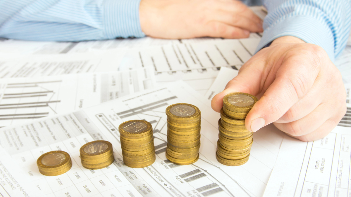 Atlyginimų aukojimo pensijų pokyčiai JK gali lemti, kad nukentės mažai uždirbantys