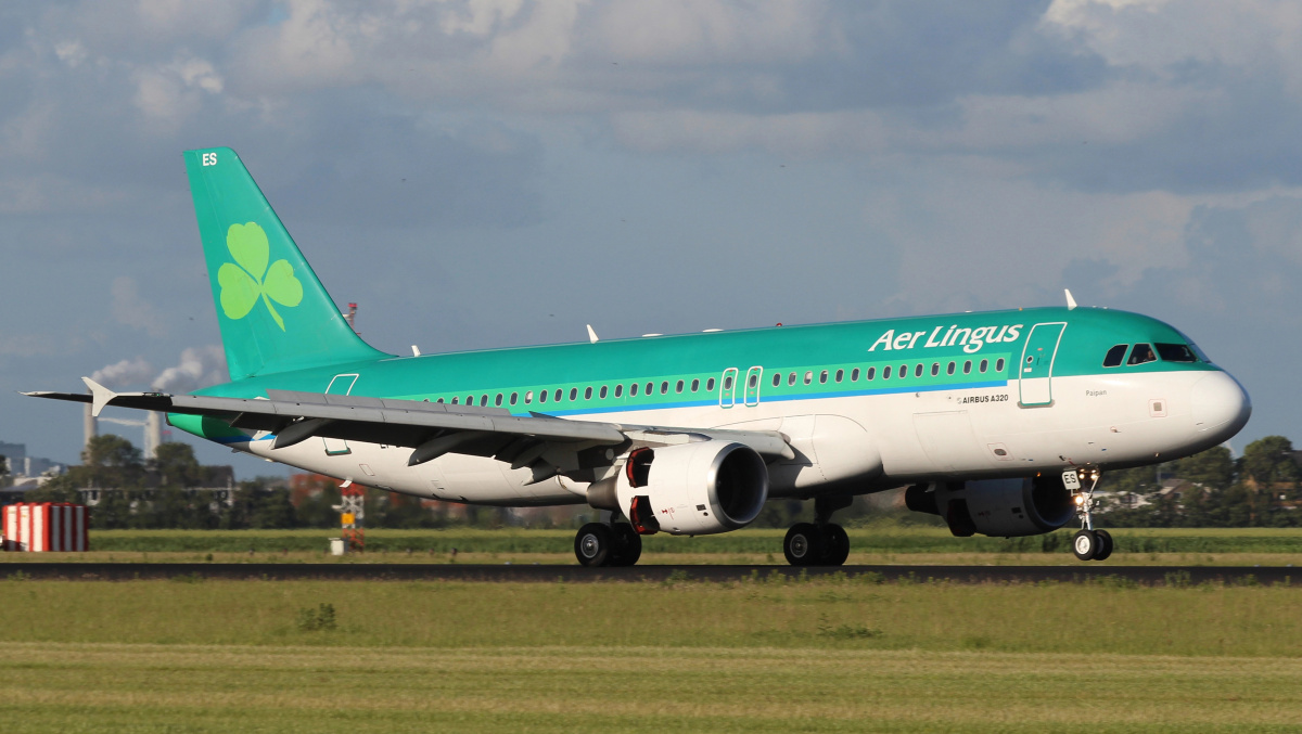 „Aer Lingus“ įspėja: nuo šio mėnesio JK piliečiai negalės keliauti į Airiją be paso