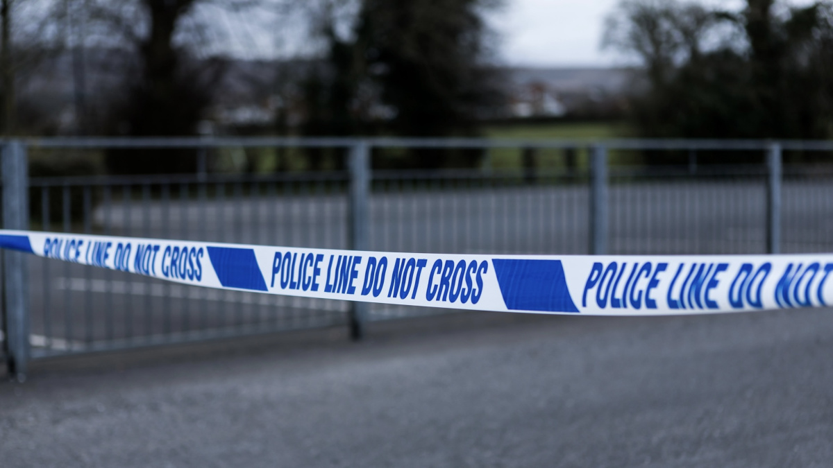 Šokiruojantis išpuolis Anglijoje – mokykloje subadyti du vaikai 