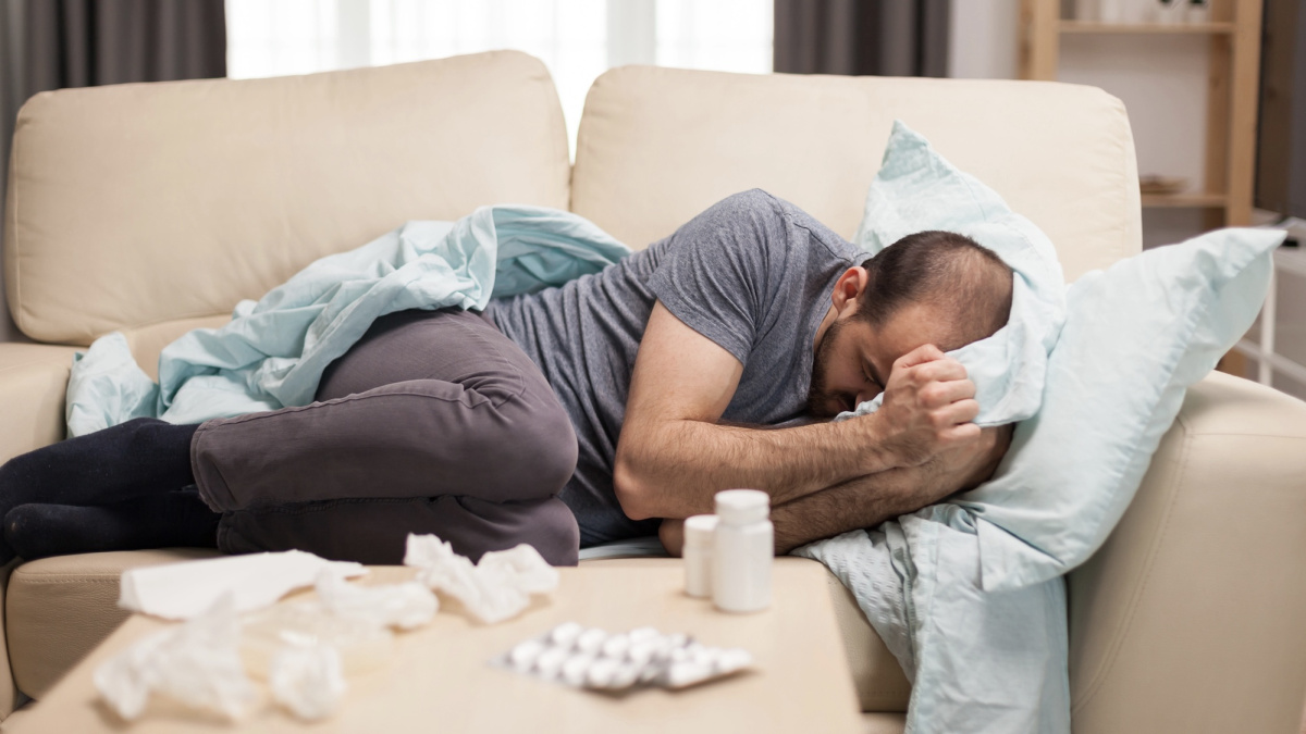 Apklausa: maždaug pusė JK gyventojų susirgę vengia kreiptis į gydytojus