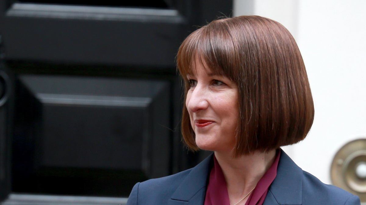 JK iždo kanclerė R. Reeves pristatė pavasarinius biudžeto planus