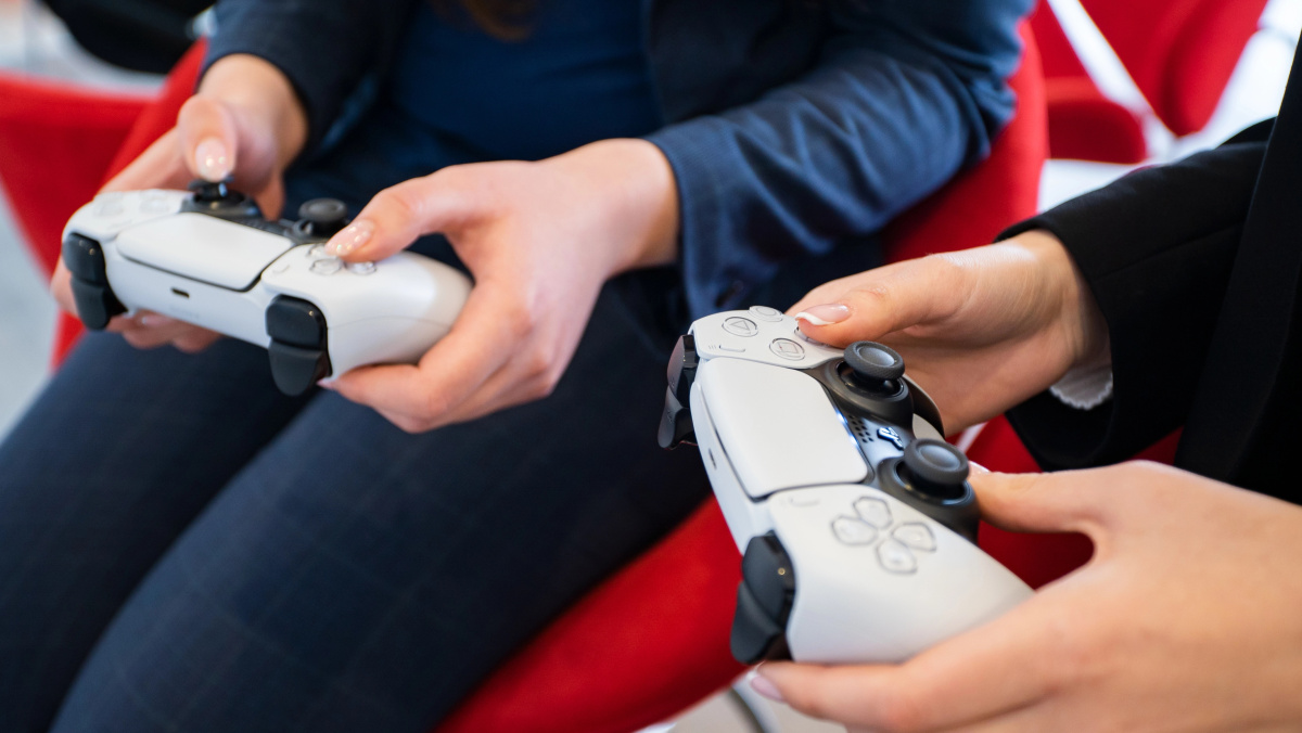 „PlayStation“ žaidėjai JK padavė į teismą, reikalaus milijardinės kompensacijos