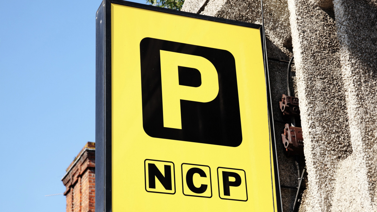 Didžiausia JK stovėjimo aikštelių bendrovė pradėjo bankroto procesą