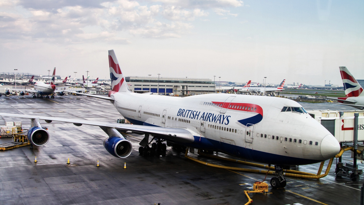 „British Airways“ sustabdė skrydžius į Dubajų ir Artimuosius Rytus iki vasaros