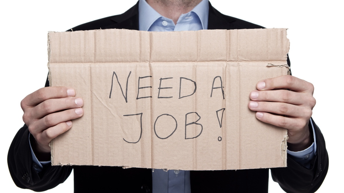 Kodėl Jungtinės Karalystės nedarbo lygis išlieka aukščiausias per penkerius metus? 