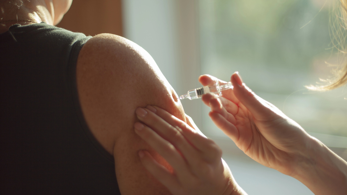 Anglijoje siaučiant meningitui nespėjama paskiepyti visų norinčių