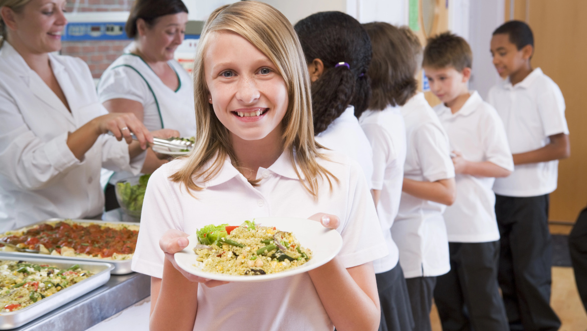 Anglijos mokyklose planuojama uždrausti aliejuje skrudintą maistą