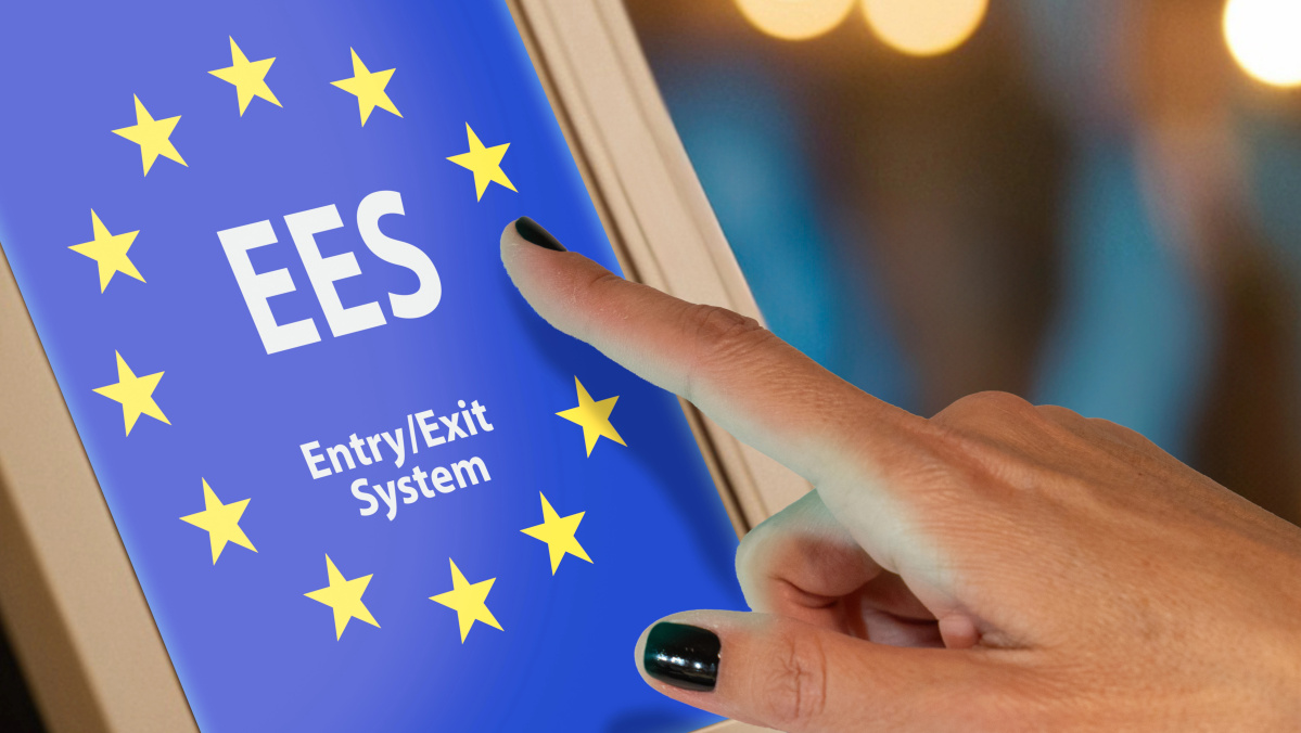 EES sistema ir chaosas Europoje: aviakompanijos ir oro uostai kaltina vieni kitus