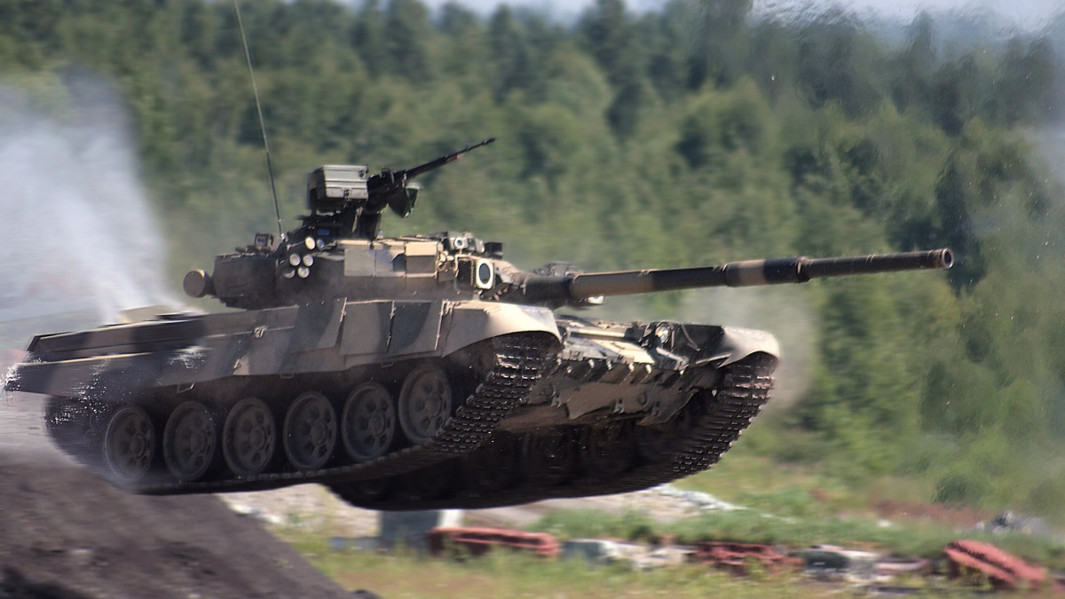 Buvęs JK ginkluotųjų pajėgų vadas: mūsų gynybai atkurti reikia 10 metų