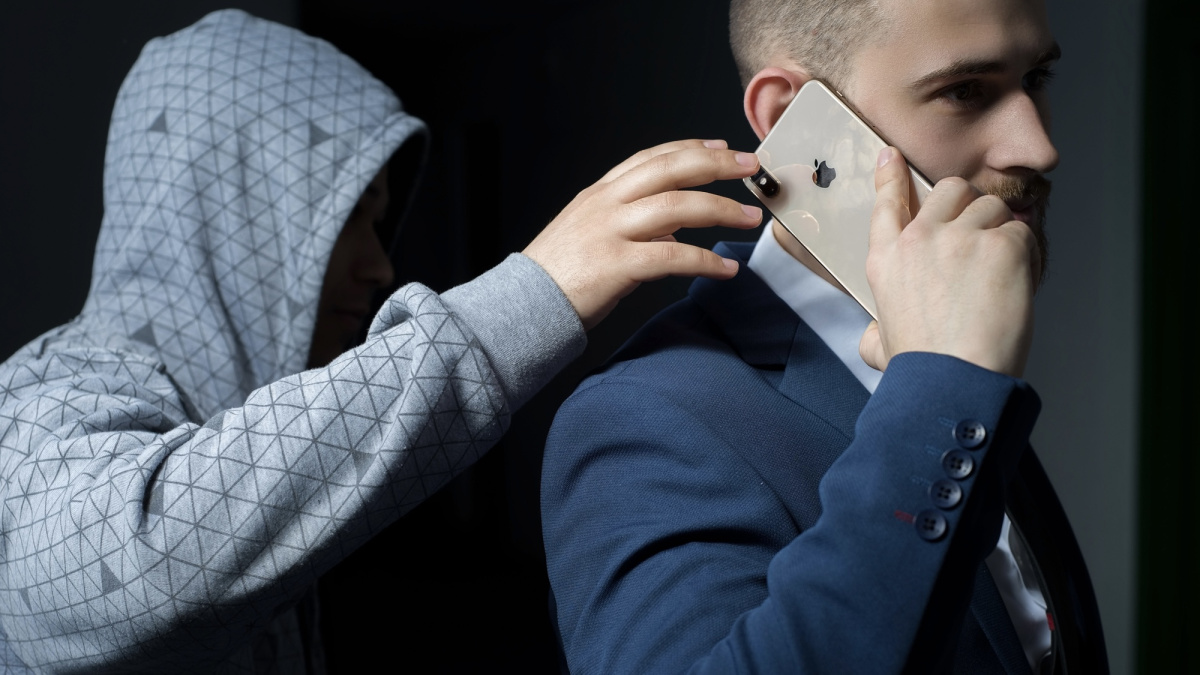 Londono policija paragino technologijų bendroves „išjungti“ pavogtus telefonus: dauguma jų atsiduria Kinijoje