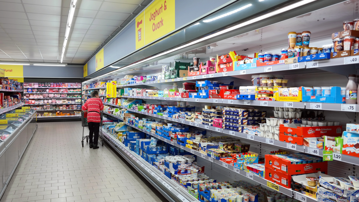 „Lidl“ Jungtinėje Karalystėje skirs ypatingą dėmesį vienai darbuotojų grupei