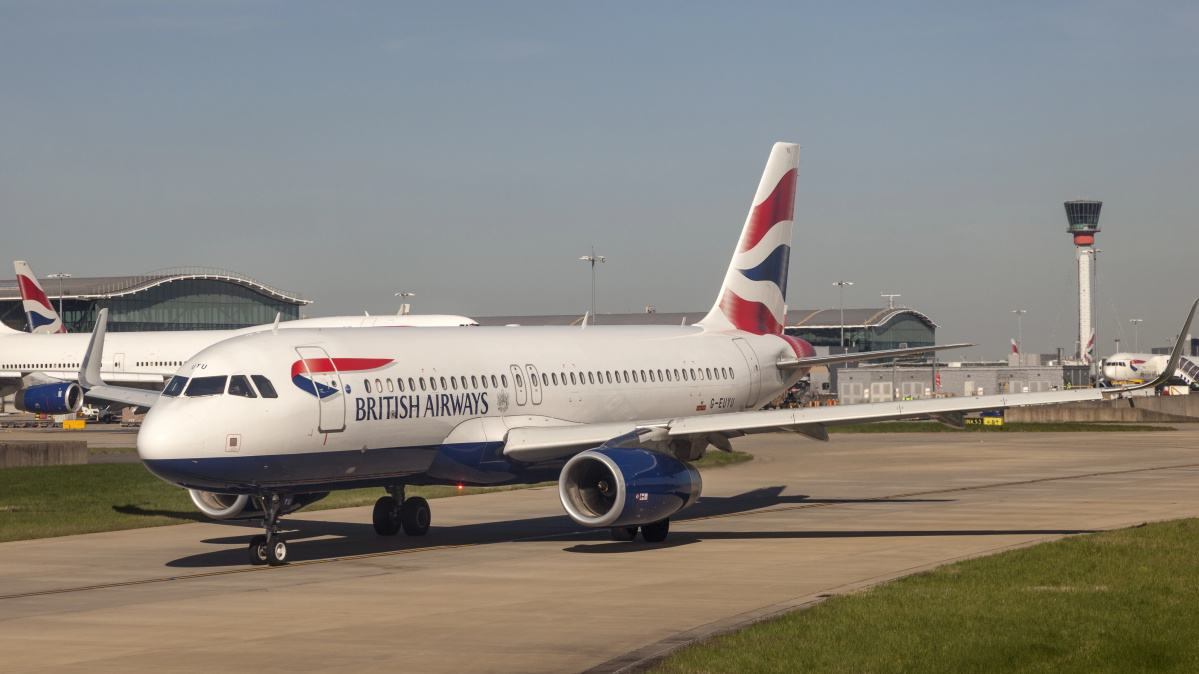 Londono Heathrow oro uostui leista susigrąžinti investicijas, brangs lėktuvų bilietai