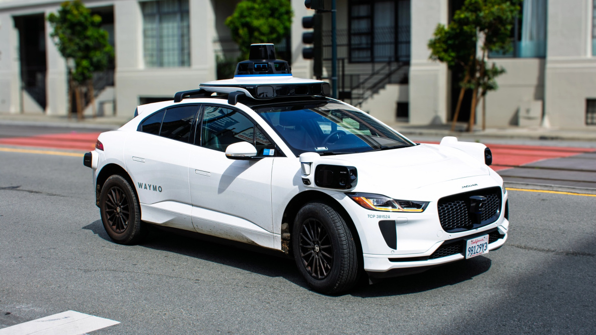Savaeigiai taksi gavo teisę veikti Londone