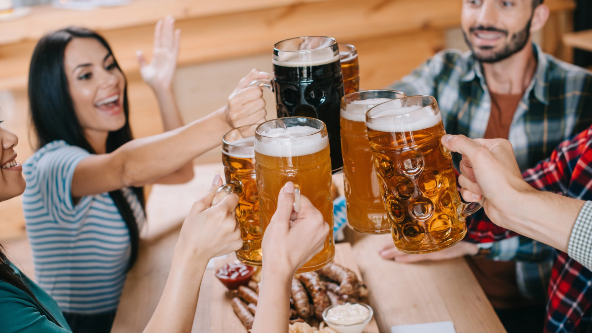 Perkant alkoholį Jungtinėje Karalystėje bus priimami skaitmeniniais asmens dokumentai
