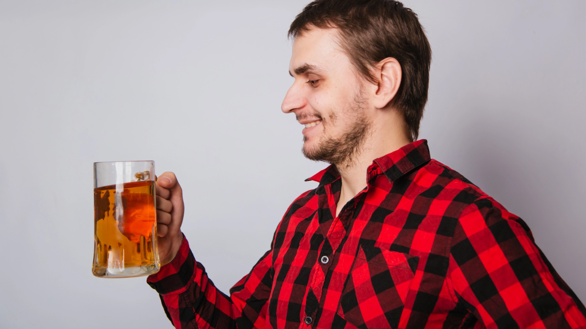 Pranešė, kokių produktų kainos JK kanclerio noru bus keičiamos – brangs alus